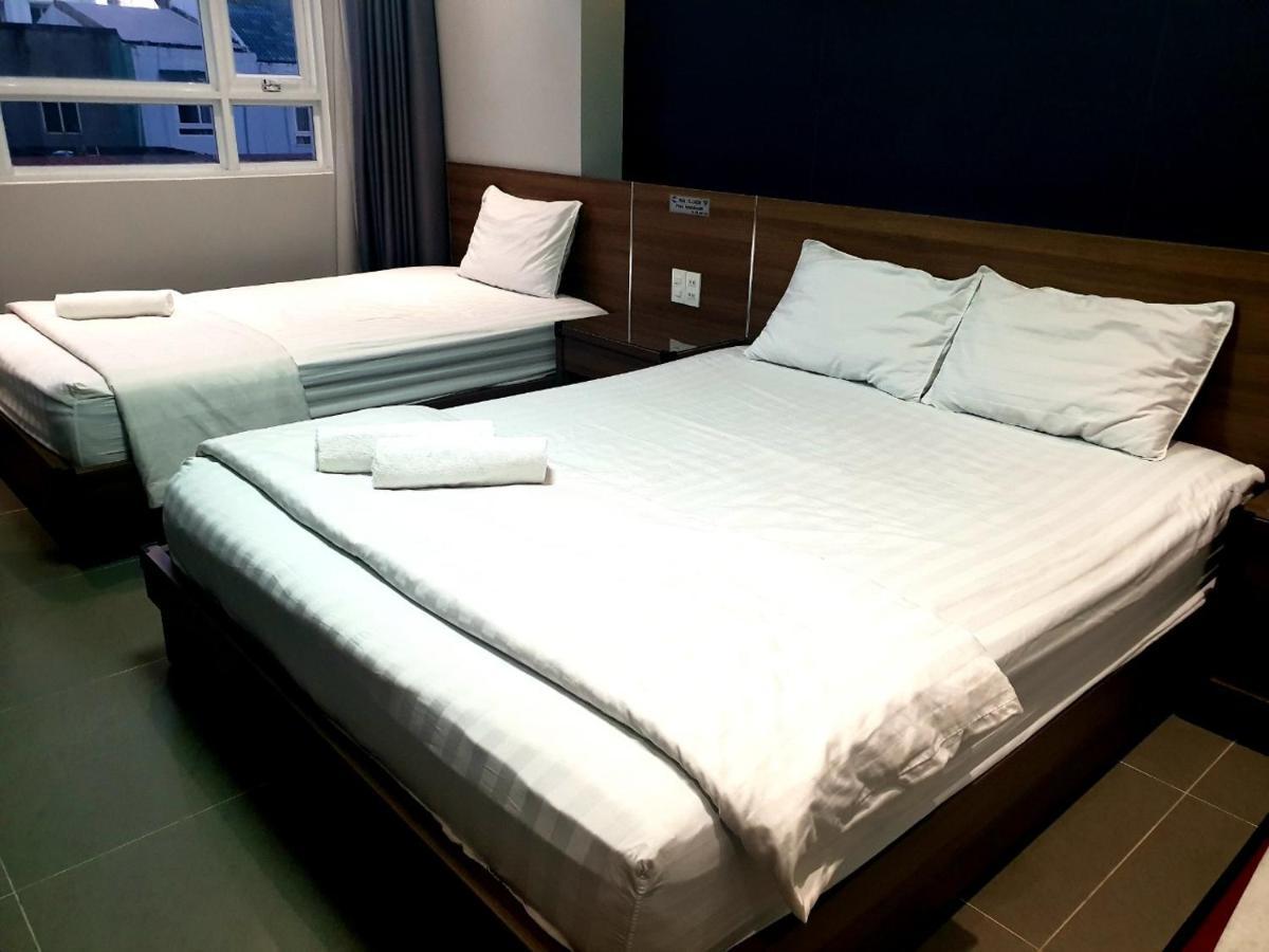 Reddoorz Premium Cloud 9 An Nhon Hotel Thành Pho Ho Chí Minh Esterno foto