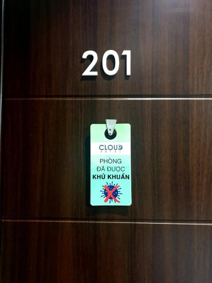 Reddoorz Premium Cloud 9 An Nhon Hotel Thành Pho Ho Chí Minh Esterno foto